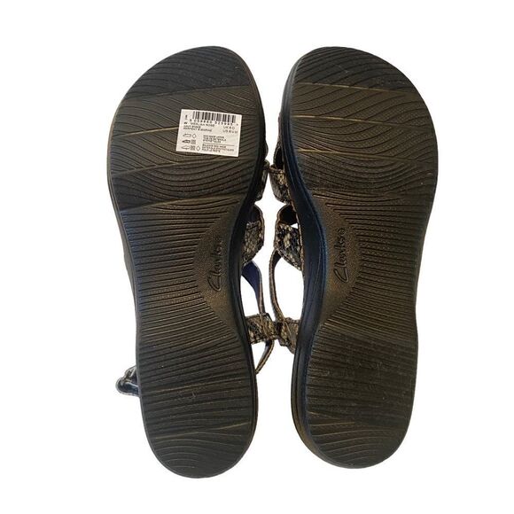 Clarks Collection Ultra Comfort Gray & White Adjustable Velcro Strap Sandals. - Picture 7 of 7